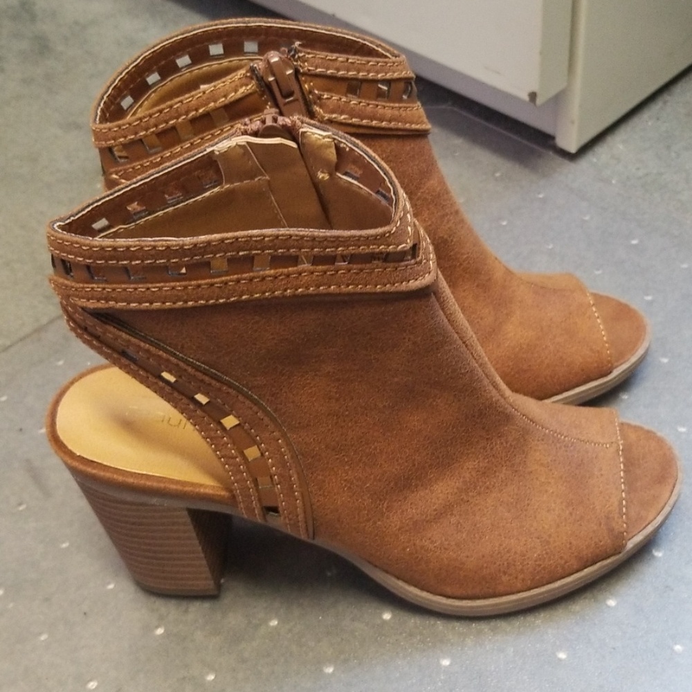 Maurices peep toe bootie